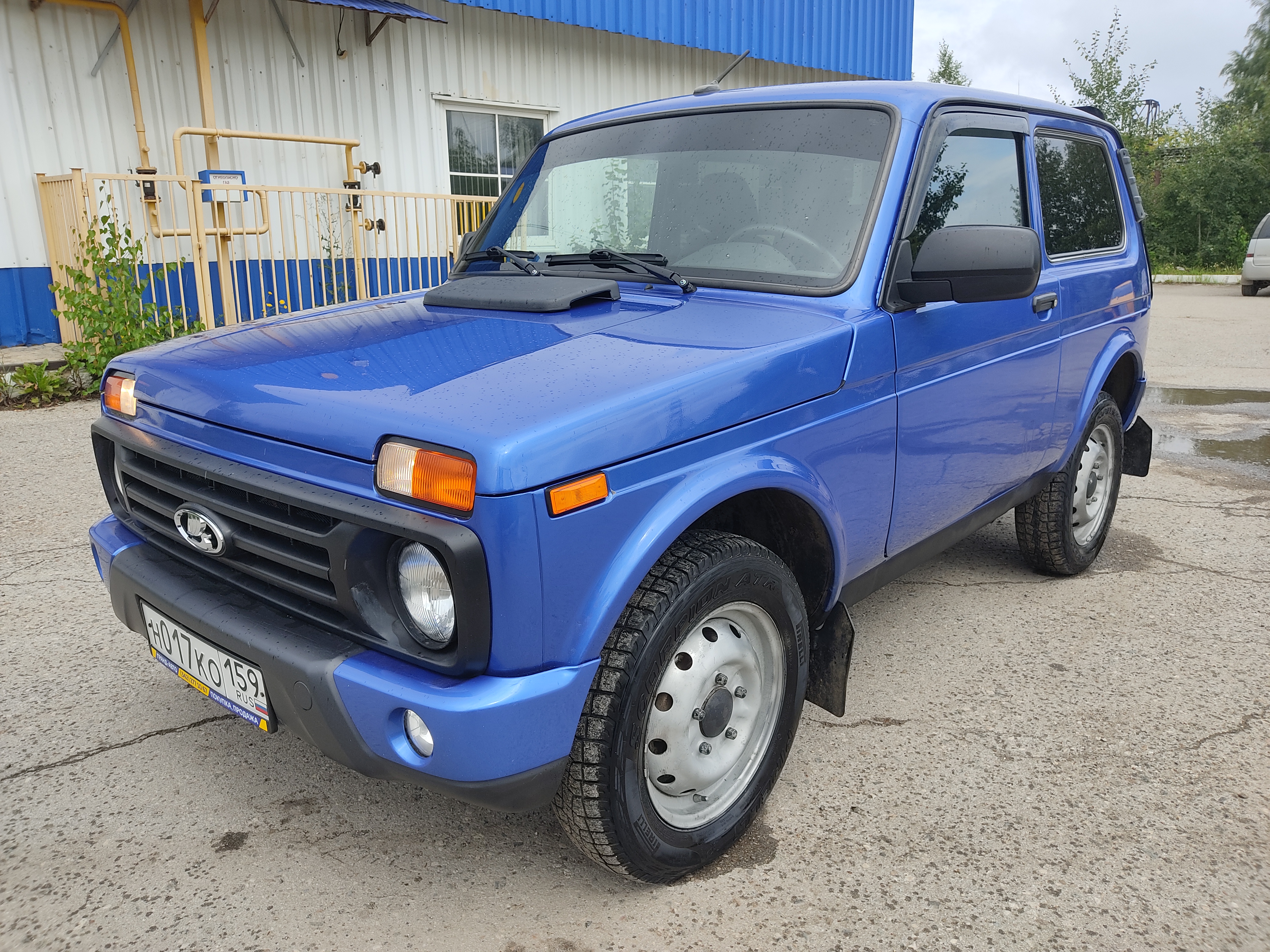  (LADA) 4x4 ()  